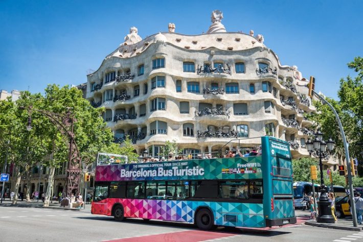 Barcelona Touristic Bus Picture courtesy of barcelonatips.nl  e1575550551730 January in Barcelona