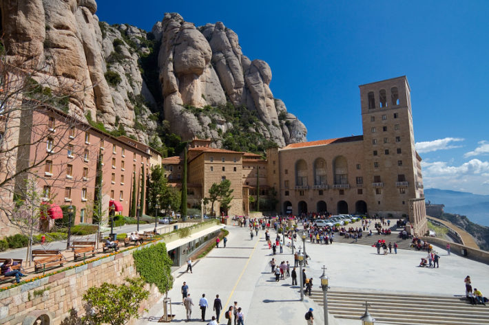 Plaça De Santa Maria by Isaki flickr e1539183969938 The Famous Peak   Montserrat