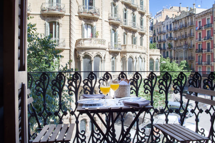 barcelona balconies 11 apartment barcelona balcony 1 e1559574984383 Featured apartment of June: Barcelona Balconies 11